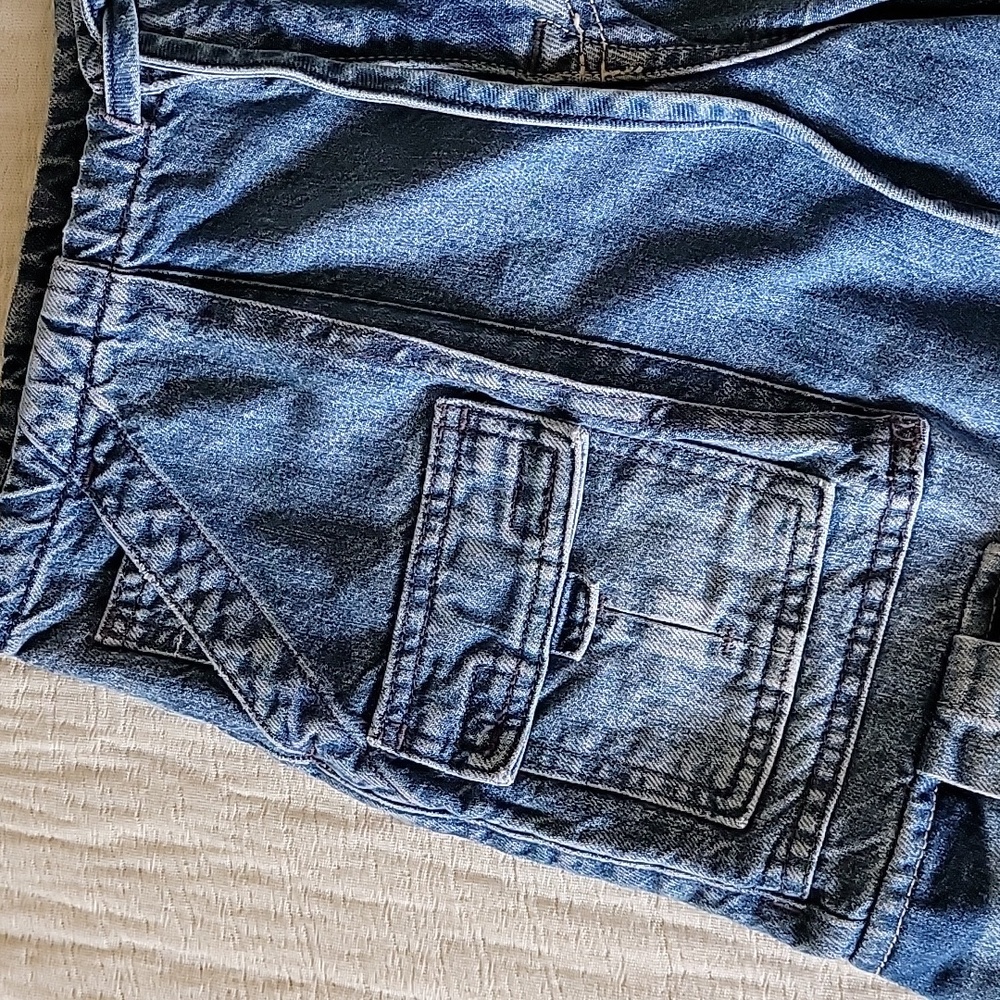 Free People Blue Denim Cargo Jean Shorts - Picture 4 of 9